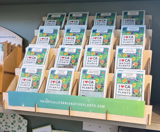 Retail display with 16 species (128 seed packets)